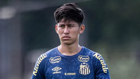 Miguelito está próximo de deixar o Santos para acertar com a Arábia Saudita – Fotos: Raul Bareta/ Santos FC.