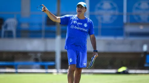 Jogadores do Gremio realizam treino técnico durante a manha desta terca-feira, no CT Luiz Carvalho, na preparação para a partida valida pelo Campeonato Gacuho 2025. FOTO: LUCAS UEBEL/GREMIO FBPA