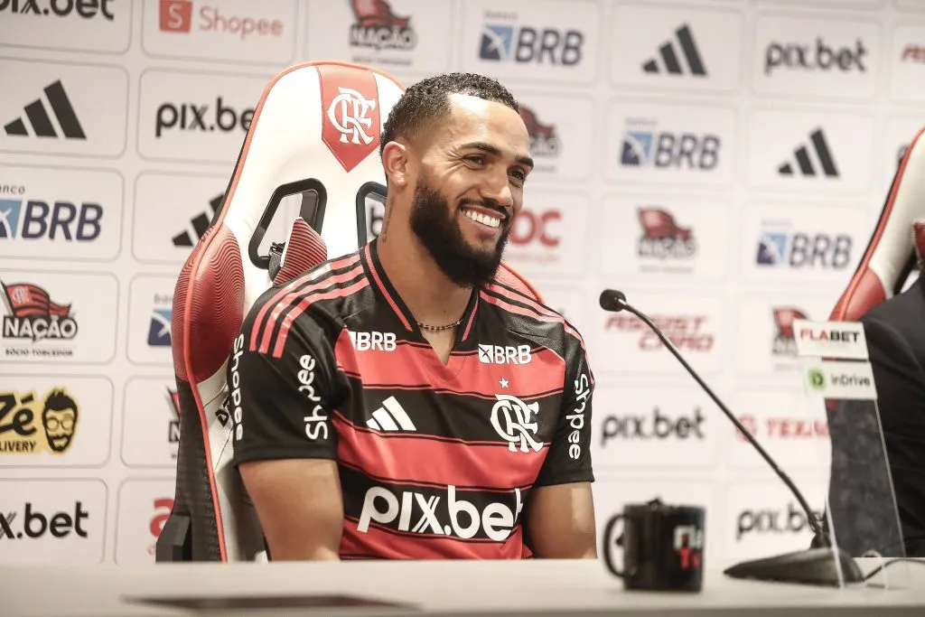 Juninho em apresentação do Flamengo. Gilvan de Souza / CRF.