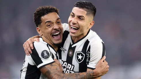 Gregore (à esquerda) está no radar do Palmeiras para reforçar elenco de Abel