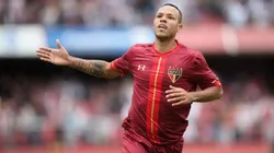 Luis FAbiano, ex-craque do São Paulo vai retornar ao para receber homengem