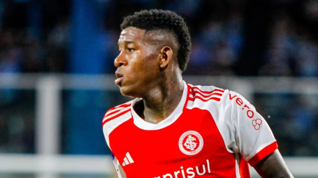 Vitão durante partida. Foto: Lucas Gabriel Cardoso/AGIF