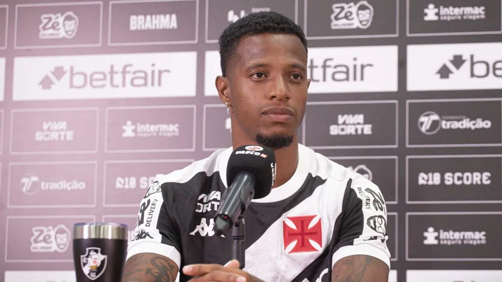 Tchê Tchê em coletiva. Foto: Matheus Lima/CRV