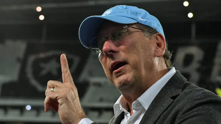 RJ - RIO DE JANEIRO - 18/04/2024 - BRASILEIRO A 2024, BOTAFOGO X ATLETICO-GO - John Textor presidente da SAF do Botafogo durante partida contra o Atletico-GO no estadio Engenhao pelo campeonato Brasileiro A 2024. Foto: Thiago Ribeiro/AGIF