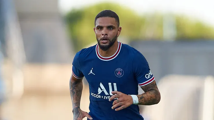 Layvin Kurzawa - PSG (Photo by Fran Santiago/Getty Images)