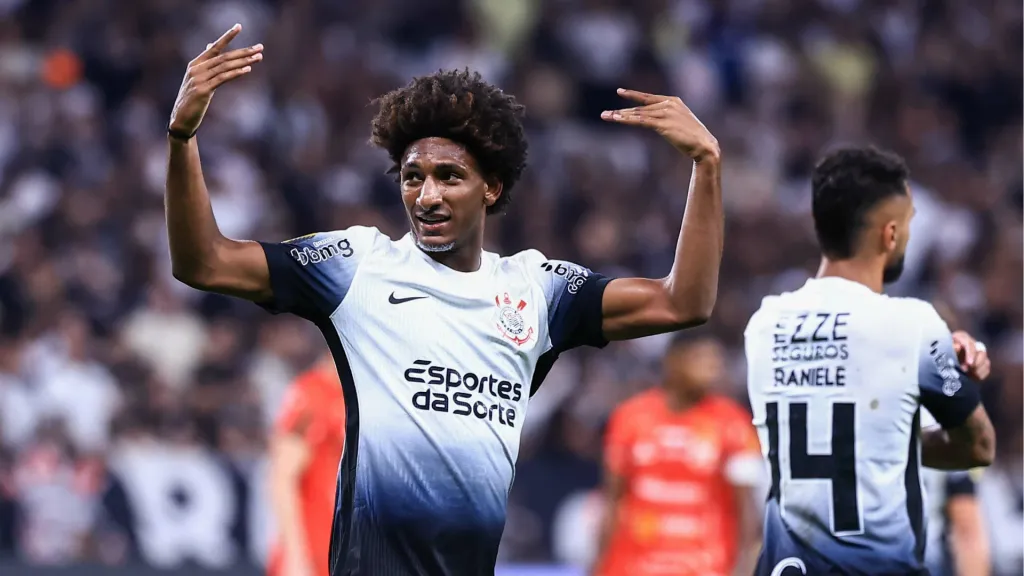 Corinthians jogando contra o Velo Clube. Foto: Marcello Zambrana/AGIF