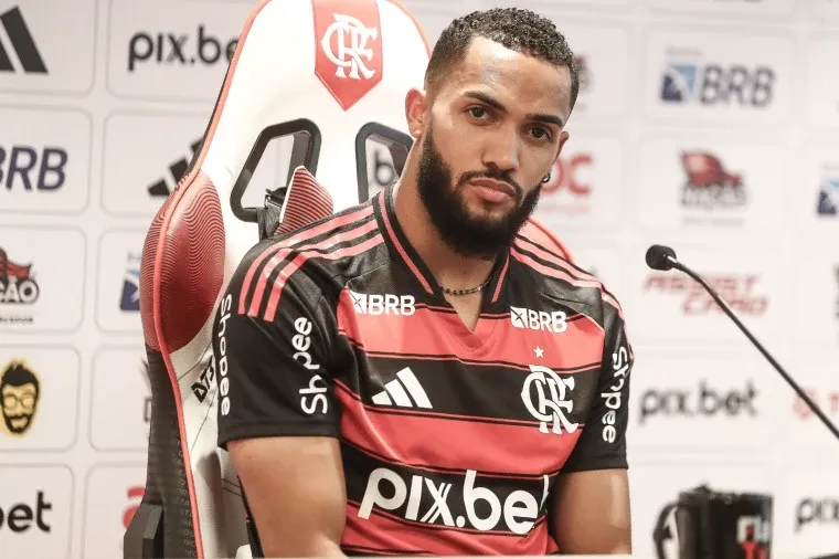 Juninho em sua apresentação pelo Flamengo. Foto: Gilvan de Souza/Flamengo