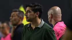 Abel Ferreira foi criticado pela torcida do Palmeiras pelo investimento em Giay, péssimo contra o Santos