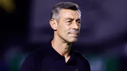 Pedro Caixinha se irrita com fragilidade do elenco em clássico - Foto: Marcello Zambrana/AGIF