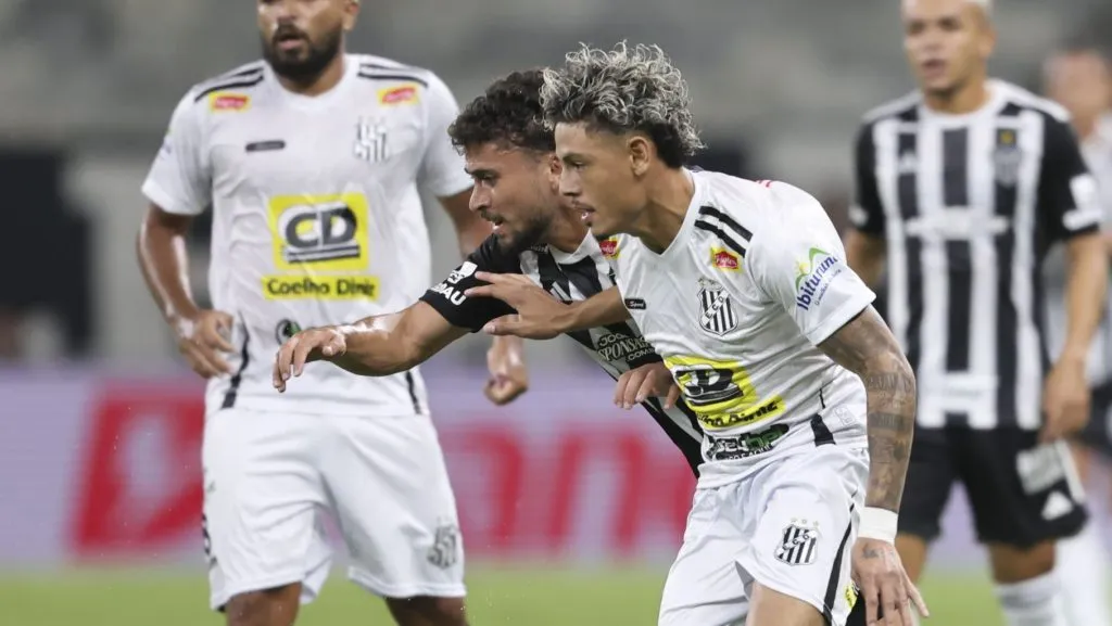 Atlético-MG x Democrata - Foto: Gilson Lobo/AGIF.