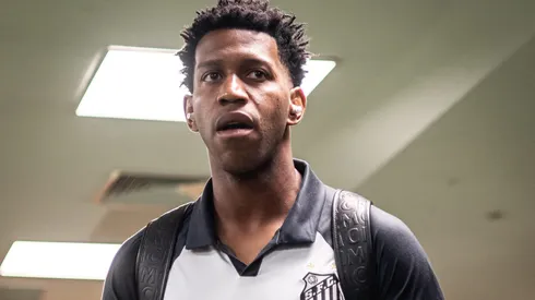 Gil ficou sem espaço no grupo – Foto: Raul Baretta/Santos FC.