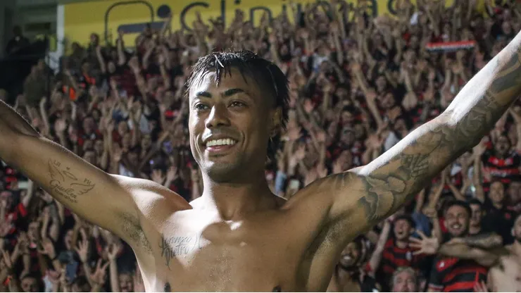 SC - CRICIUMA - 04/12/2024 - BRASILEIRO A 2024, CRICIUMA X FLAMENGO - Bruno Henrique jogador do Flamengo deixa o campo apos partida contra o Criciuma no estadio Heriberto Hulse pelo campeonato Brasileiro A 2024.