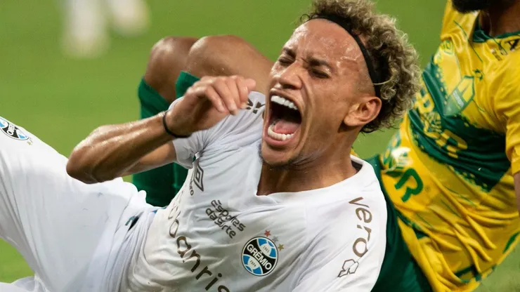 Botafogo segue buscando a contratação de Bitello.
