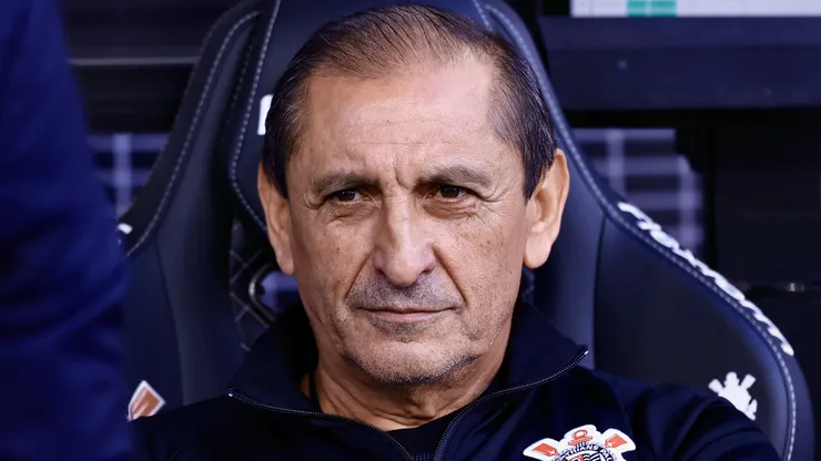 Ramón Díaz em duelo entre Corinthians x Vasco pelo Brasileirão 2024. Foto: Marcello Zambrana/AGIF