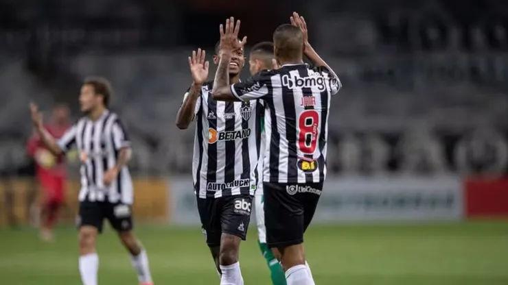 Tchê Tchê e Jair atuando pelo Atlético-MG. Foto: Pedro Souza/Atlético