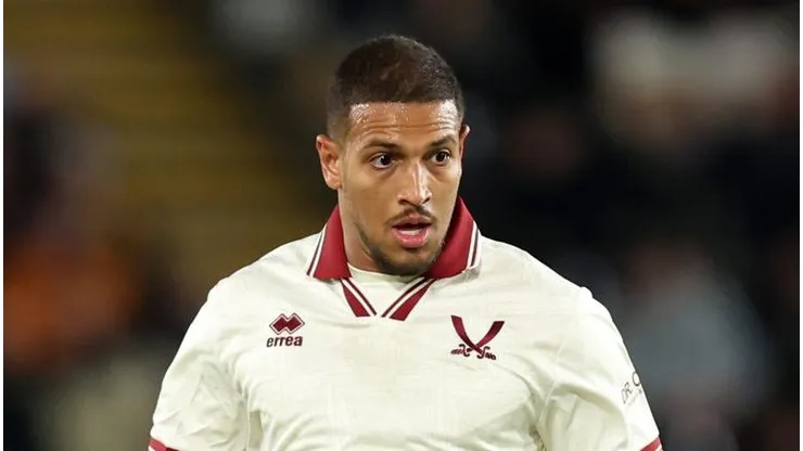 Vinicius Souza, meio-campista do Sheffield United - Foto: George Wood/Getty Images