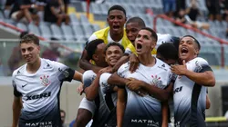 SP - BARUERI - 22/01/2025 - COPA SAO PAULO 2025, GREMIO X CORINTHIANS - Bahia jogador do Corinthians comemora seu gol durante partida contra o Gremio no estadio Arena Barueri pelo campeonato Copa Sao Paulo 2025. Foto: Marco Miatelo/AGIF