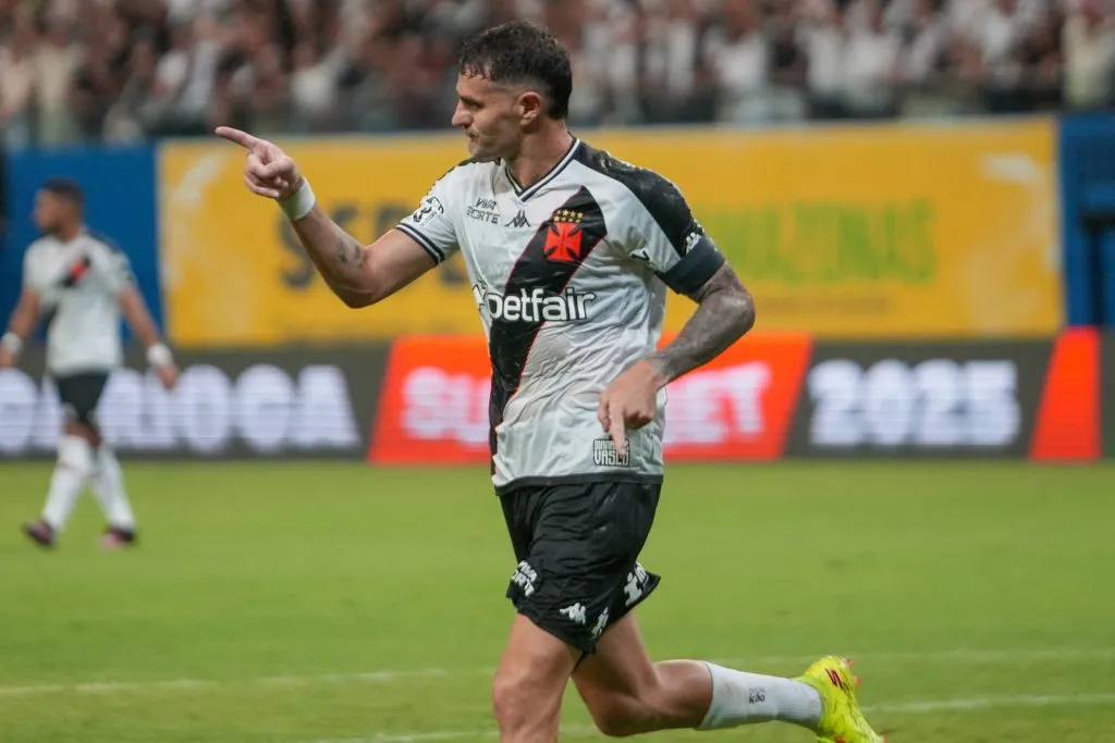 Vegetti assumiu que estava com desempenho abaixo em campo – Foto: Aguilar Abecassis/AGIF