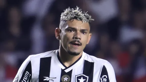 Tiquinho Soares quando atuava pelo Botafogo - Foto: Marcello Zambrana/AGIF