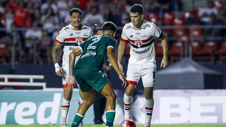 Oscar jogador do São Paulo durante partida contra o Guarani no estádio Morumbi pelo campeonato Paulista 2025. Foto: Marco Miatelo/AGIF