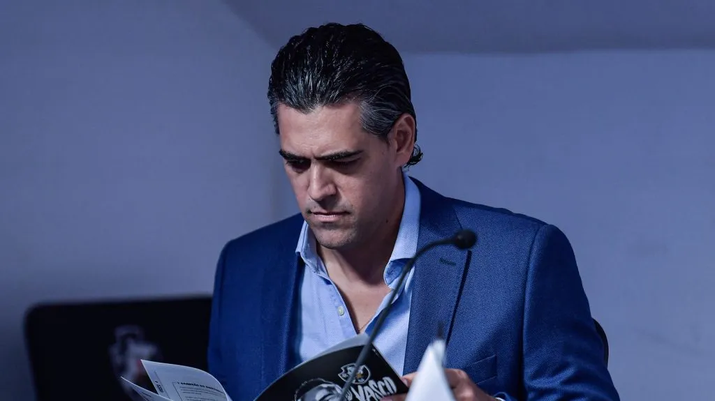 Paulo Bracks vinha sendo criticado no Santos - Foto: Thiago Ribeiro/AGIF.