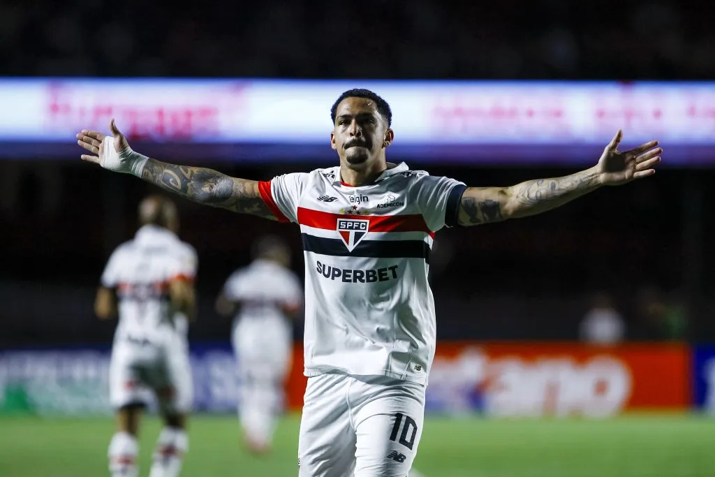 Luciano jogador do Sao Paulo comemora seu gol durante partida contra o Guarani no estadio Morumbi pelo campeonato Paulista 2025. Foto: Marco Miatelo/AGIF