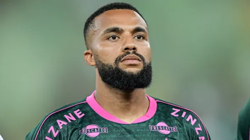 Lateral avaliou a estreia do elenco principal no Carioca - Foto: Thiago Ribeiro/AGIF