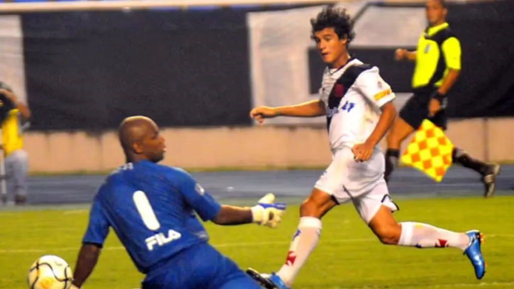 Coutinho marcou na goleada do Vasco sobre o Botafogo. Foto: Marcelo Sadio/Vasco