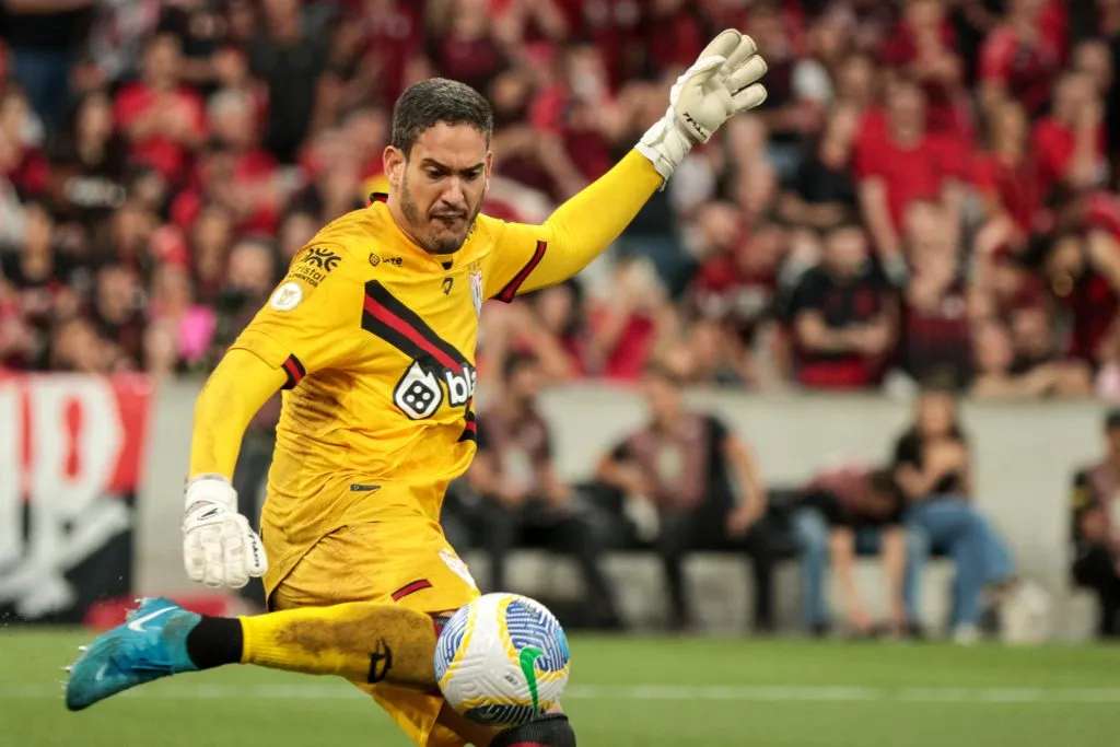 Bahia acerta chegada do goleiro Ronaldo, vindo do Atlético-GO. Foto: Robson Mafra/AGIF