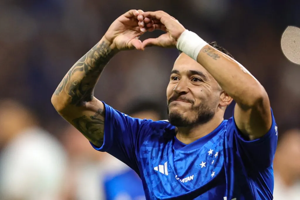 Em busca de um lateral-direito, o Inter teria feito uma proposta por William, do Cruzeiro. Foto: Gilson Lobo/AGIF