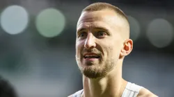 Jogador está voltou a sentir e pode ser ausência no elenco - Foto: Leonardo Hübbe/AGIF