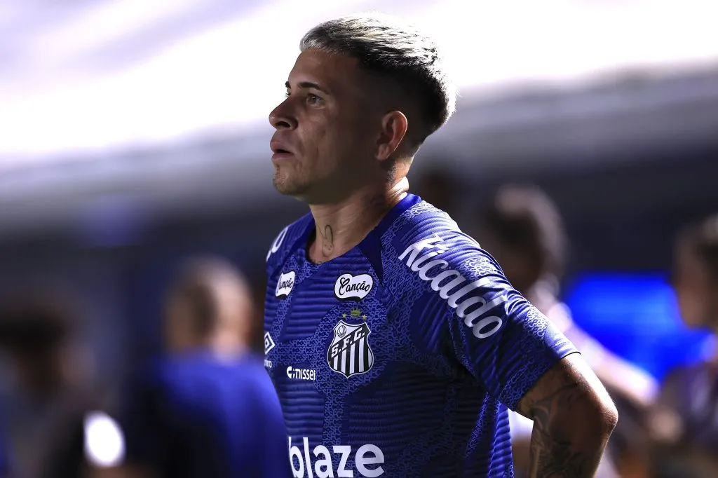 Soteldo antes do jogo com o Palmeiras. Foto: Marcello Zambrana/AGIF