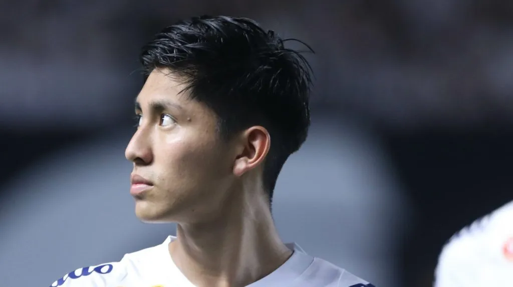 . Foto: Reinaldo Campos/AGIF – Miguelito gera muita expectativa na torcida e atuará pelo lado direito do ataque diante do Velo Clube.