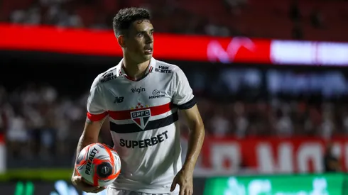 Oscar recebeu elogios do companheiro de São Paulo. Foto: Marco Miatelo/AGIF