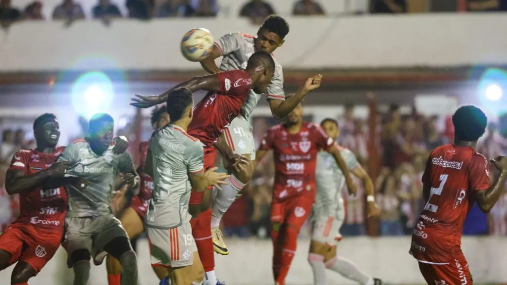 Internacional empatou com o Guarany de Bagé na estreia do Gauchão. Foto: Ricardo Duarte/Internacional