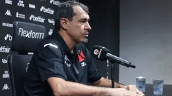 Fábio Carille durante entrevista coletiva em sua apresentação. Foto: Dikran Sahagian/CRVG