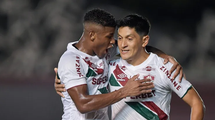 Cano e Hércules em partida entre Madureira x Fluminense pelo Campeonato Carioca 2025. Foto: Thiago Ribeiro/AGIF