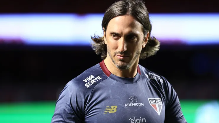 Luis Zubeldia técnico do São Paulo durante partida contra o Guarani no estádio Morumbi pelo campeonato Paulista 2025. Foto: Marcello Zambrana/AGIF