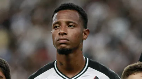 Tchê Tchê durante o jogo de estreia pelo Gigante.