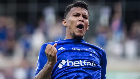 Gabriel Veron defendeu Cruzeiro em 2024 e agora é o novo reforço do Peixe