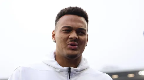 Rodrigo Muniz em ação pelo Fulham