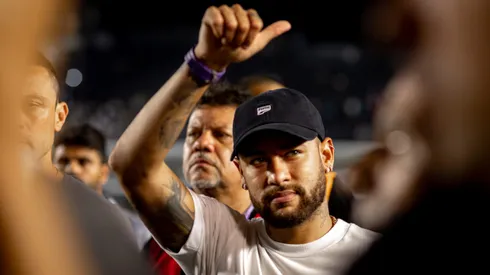 Neymar depois do Jogo da partida entre Santos e Corinthians na Vila Belmiro pelo Campeonato Paulista 2024. Foto: Leonardo Lima / AGIF