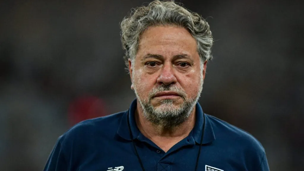 Julio Casares durante partida. Foto: Thiago Ribeiro/AGIF