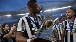 Junior Santos viveu o auge da carreira no Botafogo - Foto: Thiago Ribeiro/AGIF.