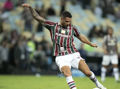 Renato Augusto treina como titular e pode ser novidade contra o Madureira