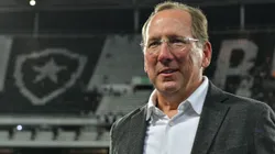 John Textor durante partida do Botafogo pelo Brasileirão 2024.