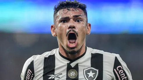 Tiquinho no Botafogo. Foto: Thiago Ribeiro/AGIF