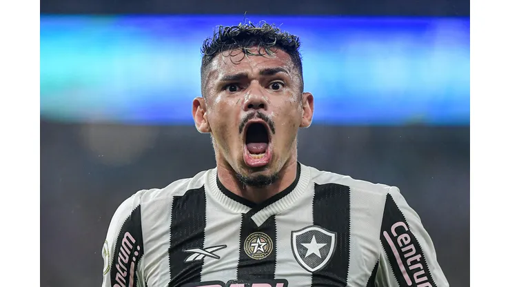 Tiquinho no Botafogo. Foto: Thiago Ribeiro/AGIF