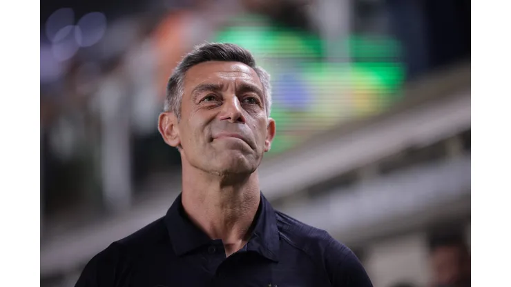 Pedro Caixinha deu aval para saída do jogador