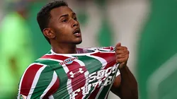 Wendel do Fluminense comemora um gol marcado durante a partida entre o Fluminense e o Atlético GO como parte da Brasileirao Series A 2017 no Maracanã